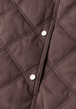 Jacke mit abnehmbarer Kapuze