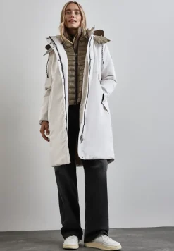 Jacke mit abnehmbarer Kapuze
