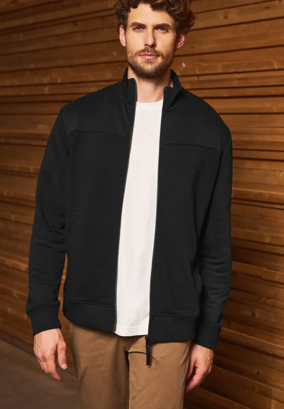 Jacke mit 3D-Struktur