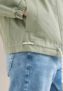 Jacke mit Kapuze und Tunnelzug