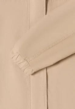 Jacke mit Kapuze und Tunnelzug