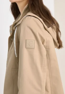 Jacke mit Kapuze und Tunnelzug