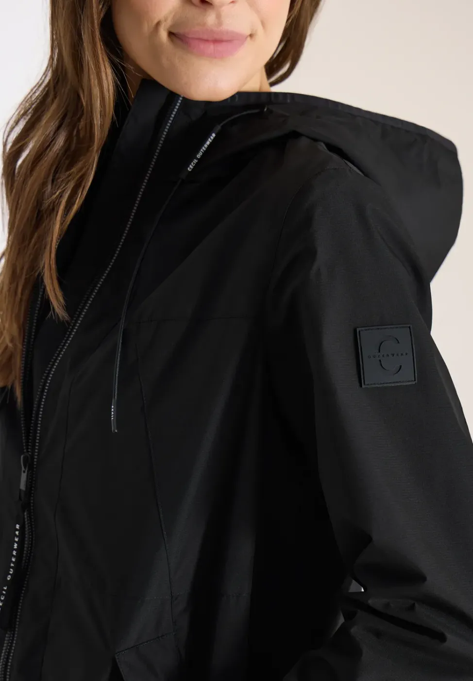 Jacke mit Kapuze und Tunnelzug