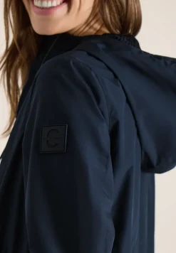Jacke mit Kapuze und Tunnelzug
