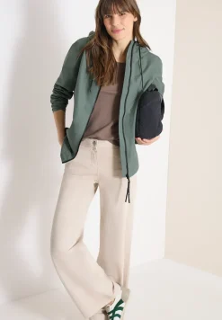 Jacke mit Kapuze und Tunnelzug