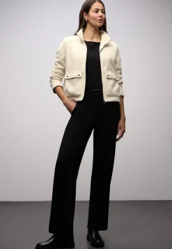 Jacke mit Stehkragen