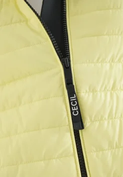 Jacke mit Strukturmix und Kapuze