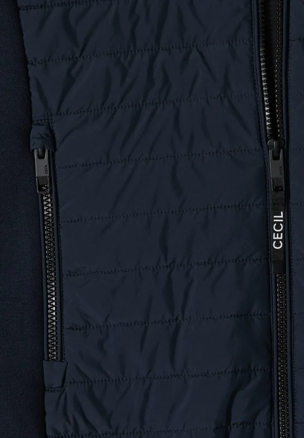 Jacke mit Strukturmix und Kapuze