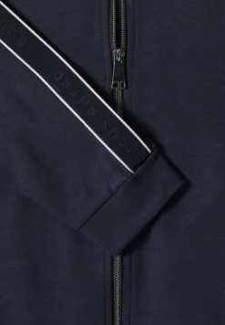 Jacke mit Tape