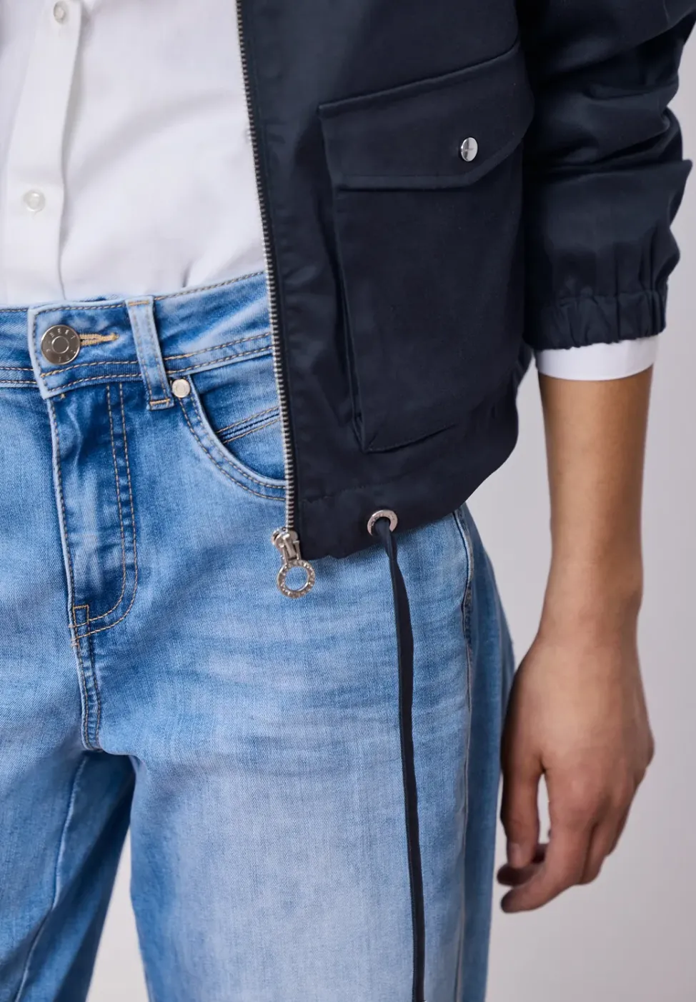Jacke mit Tunnelzug und Zipper