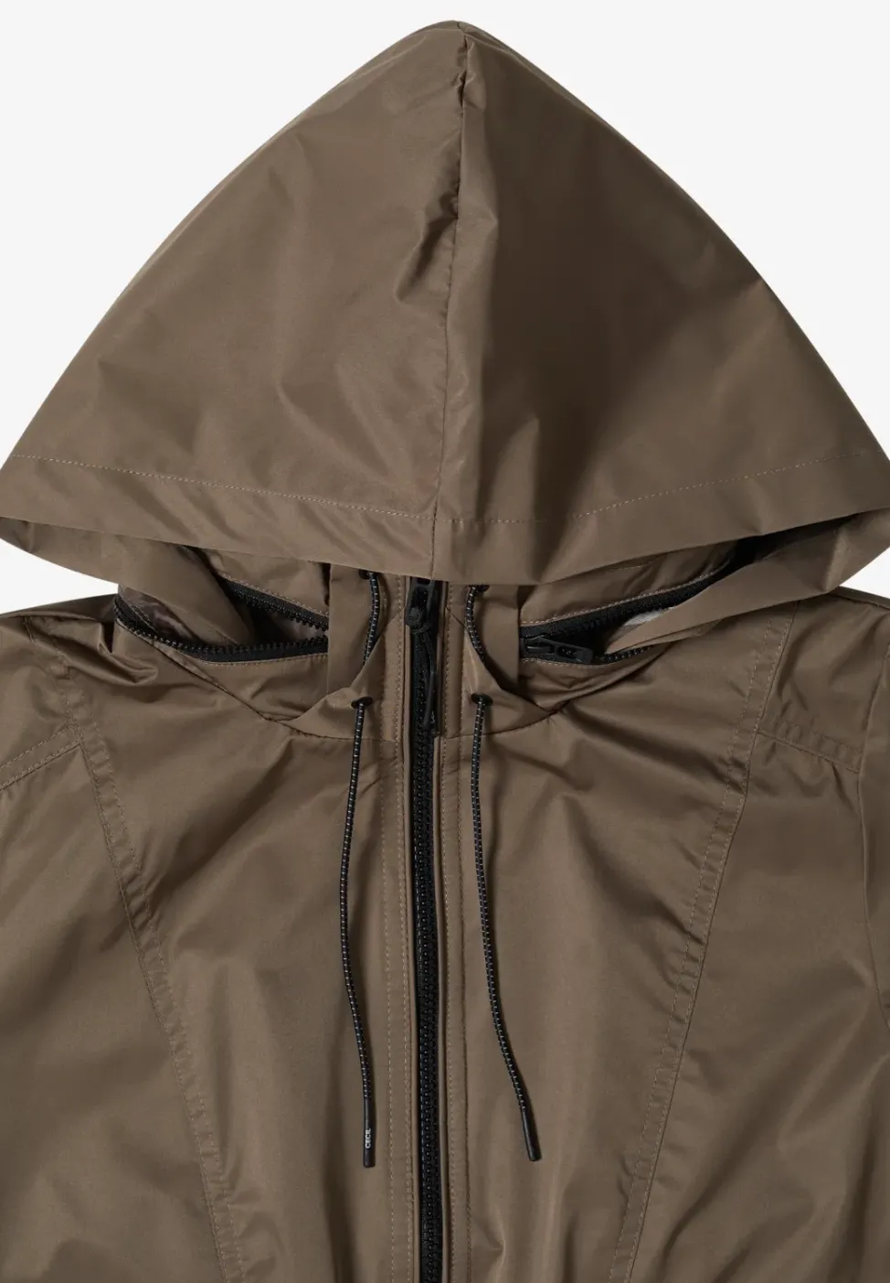 Jacke mit verstaubarer Kapuze
