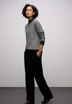 Jacquard Turtleneck Pullover