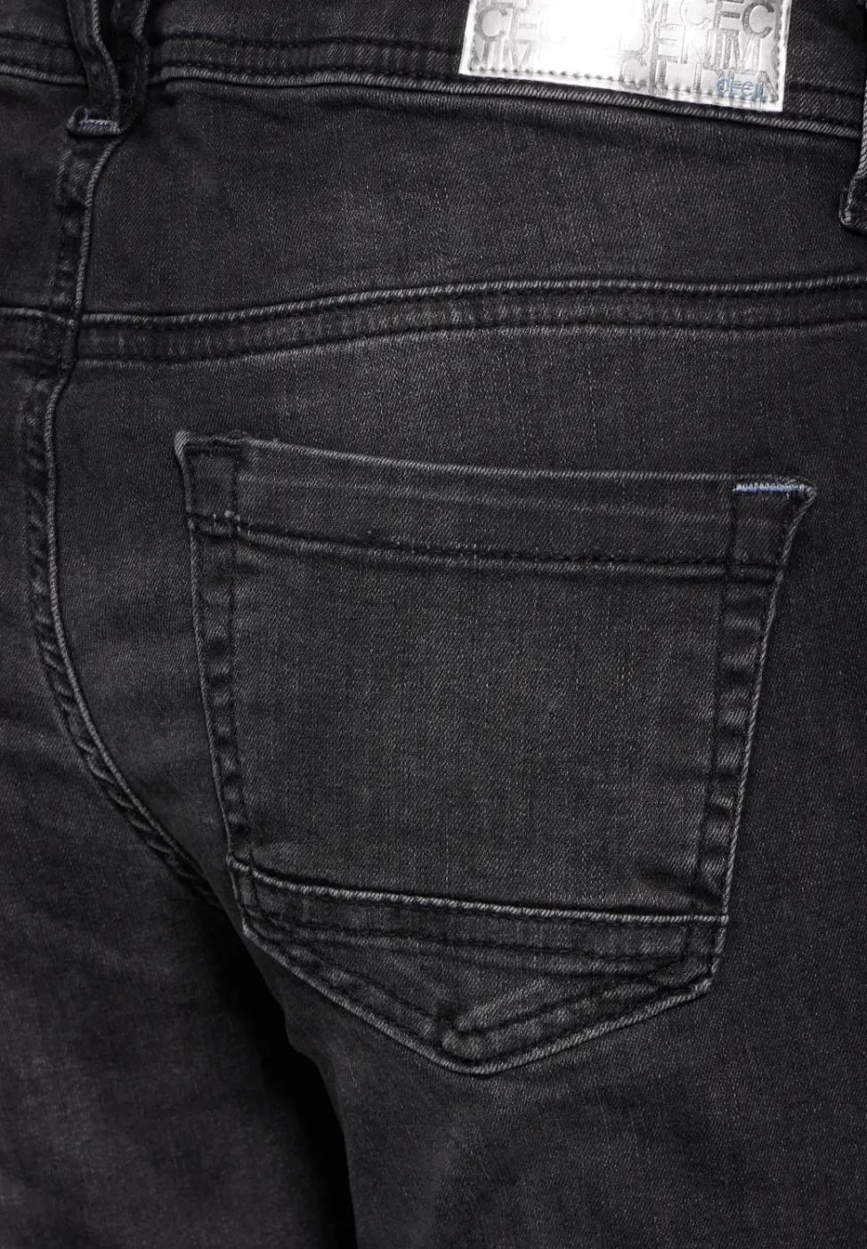 Jeans im Casual Fit