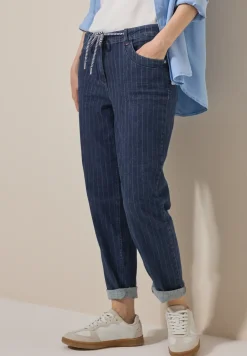 Jeans im Nadelstreifen-Look