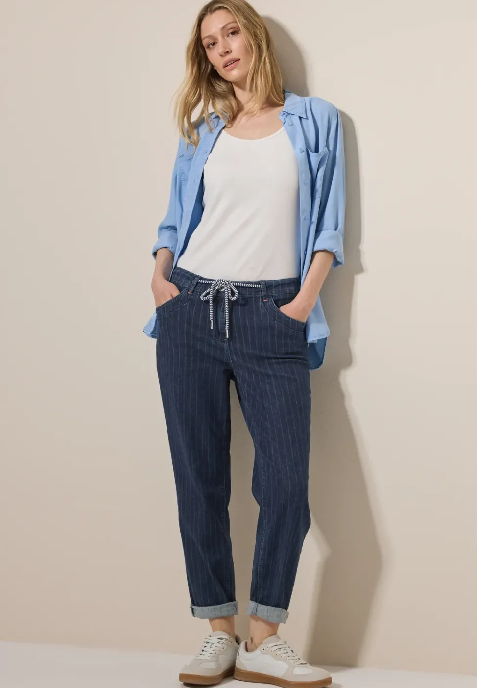 Jeans im Nadelstreifen-Look