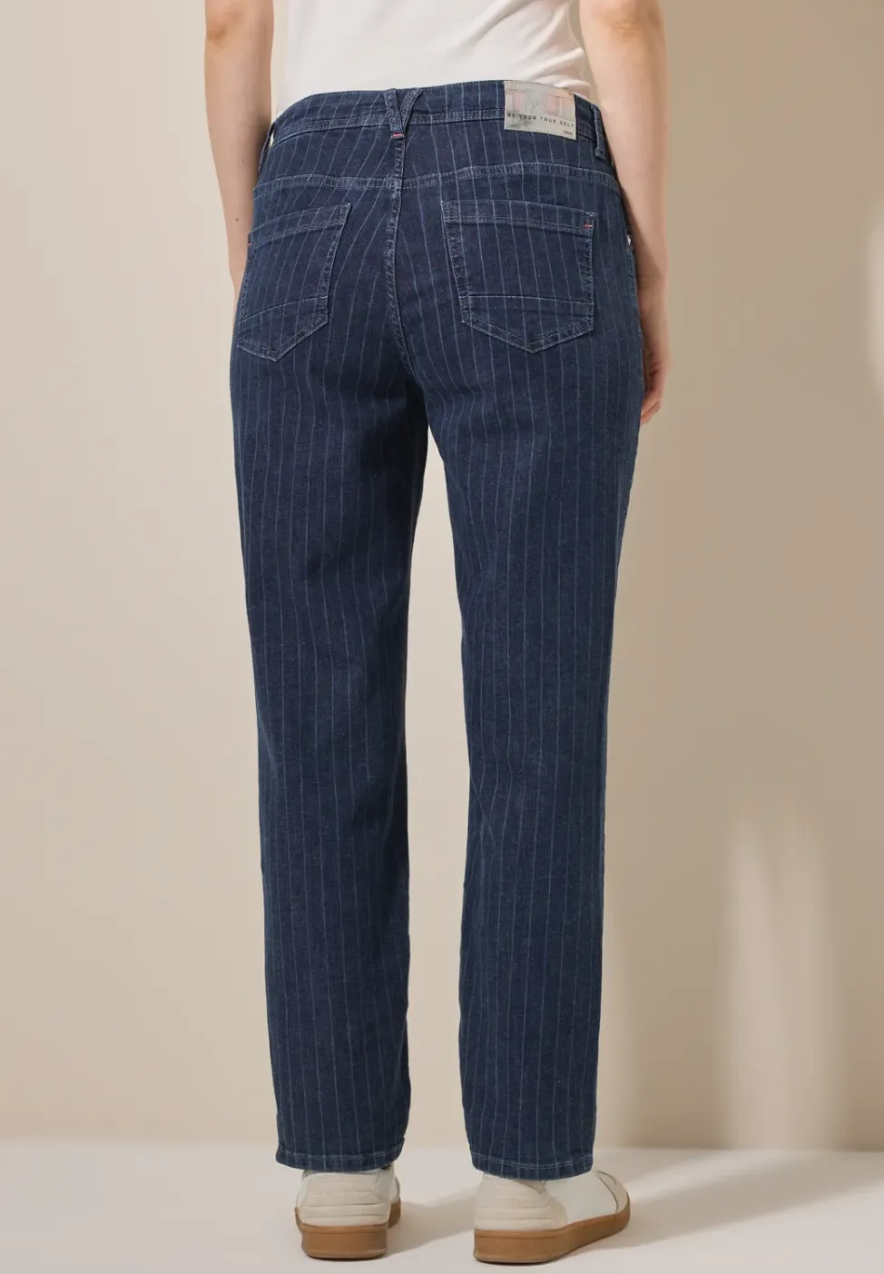 Jeans im Nadelstreifen-Look