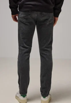 Jeans im Regular Fit