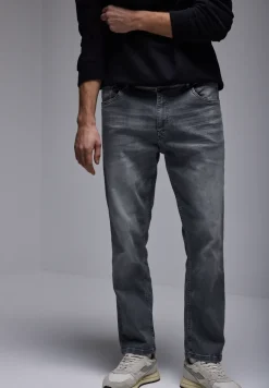 Jeans im Regular Fit