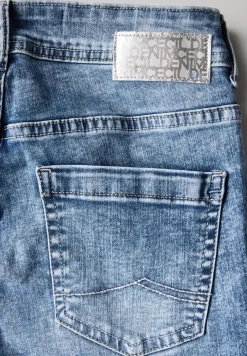 Jeans im Slim Fit