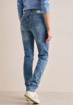 Jeans im Slim Fit