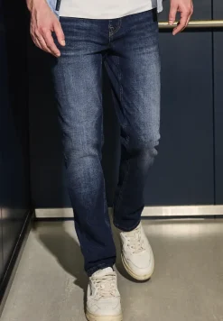 Jeans im Slim Fit