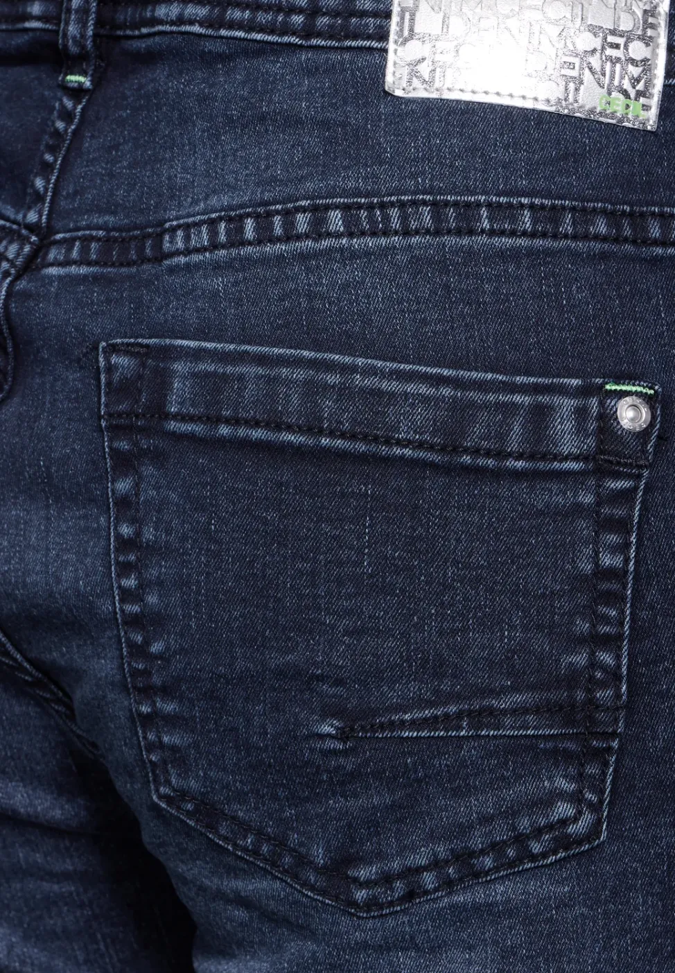 Jeans im Slim Fit