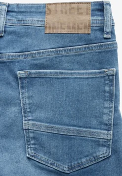 Jeans im Slim Fit