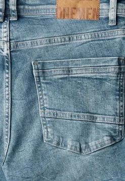 Jeans im Slim Fit