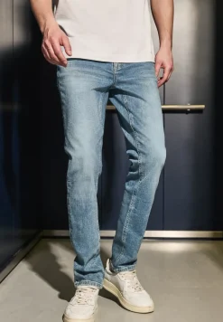 Jeans im Slim Fit