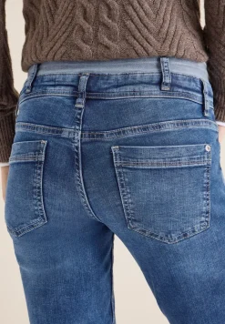 Jeans mit doppeltem Bund