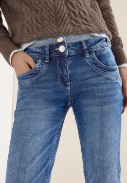Jeans mit doppeltem Bund
