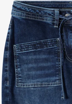 Jeans mit Patch Pockets