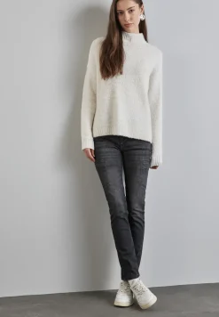 Jeans im Cargo-Look