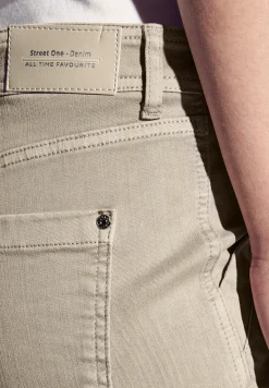 Jeans im Cargo-Look