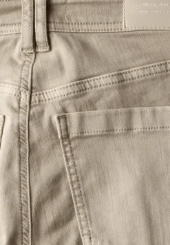 Jeans im Cargo-Look