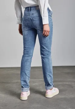 Jeans im Casual Fit