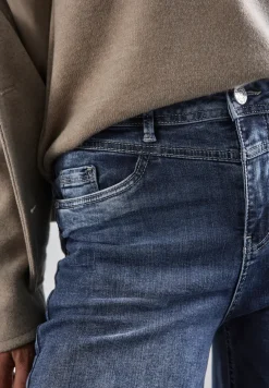 Jeans im Casual Fit