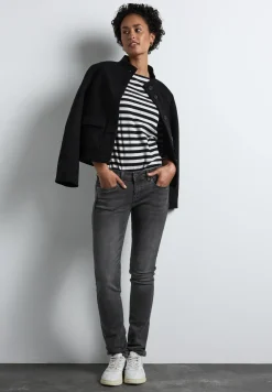 Jeans im Casual Fit