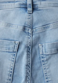 Jeans im Casual Fit