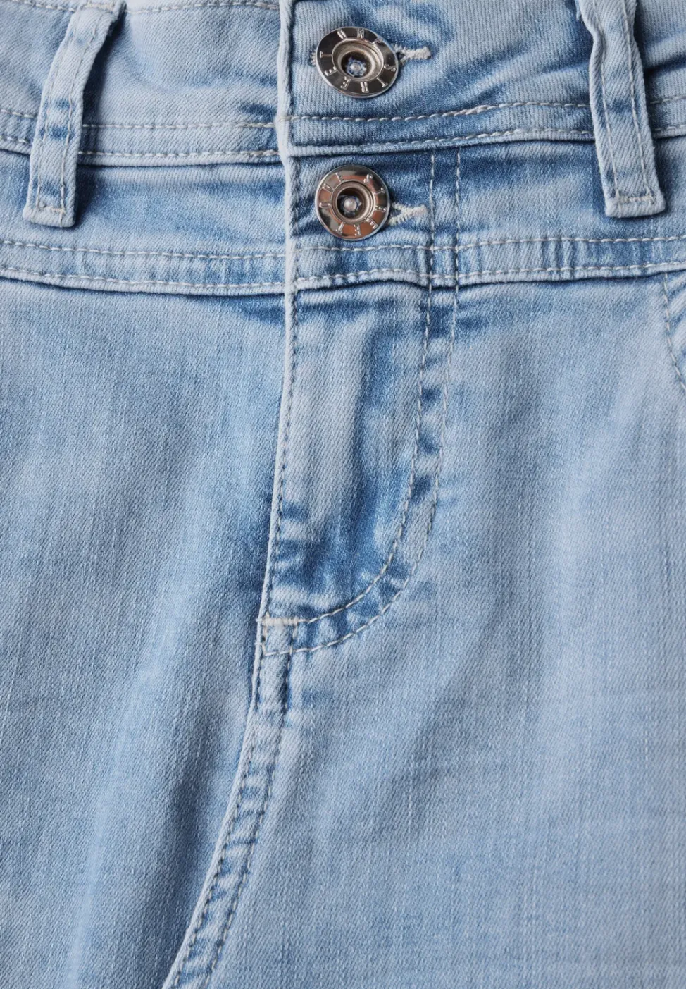 Jeans im Casual Fit