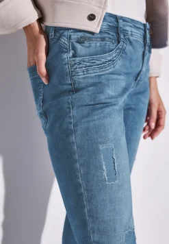 Jeans im Destroyed-Look