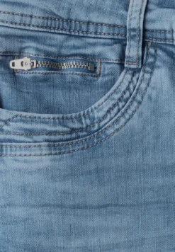 Jeans im Destroyed-Look