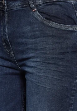 Jeans im Slim Fit