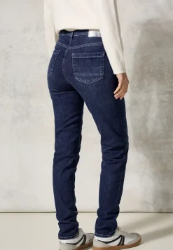 Jeans im Slim Fit