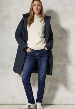 Jeans im Slim Fit