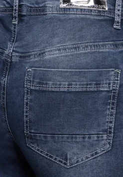 Jeans im Slim Fit