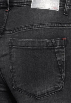 Jeans im Slim Fit