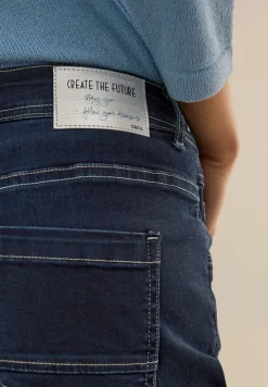 Jeans im Slim Fit