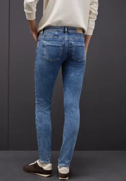 Jeans im Slim Fit
