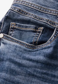 Jeans im Slim Fit